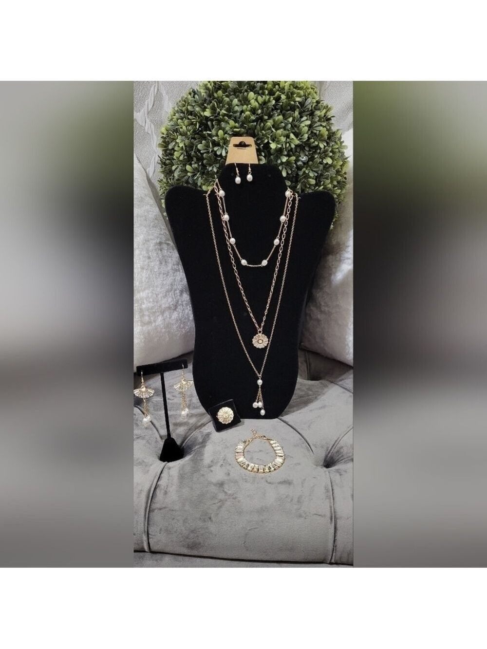 5pc Gold Rhinestone & Baroque Pearl Jewelry Set | Layered Necklace Set - Picture 2 of 10
